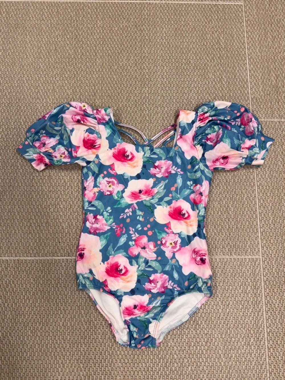Cheeky Plum Puff Sleeve Leotard Bundle, 5t. Great condition.